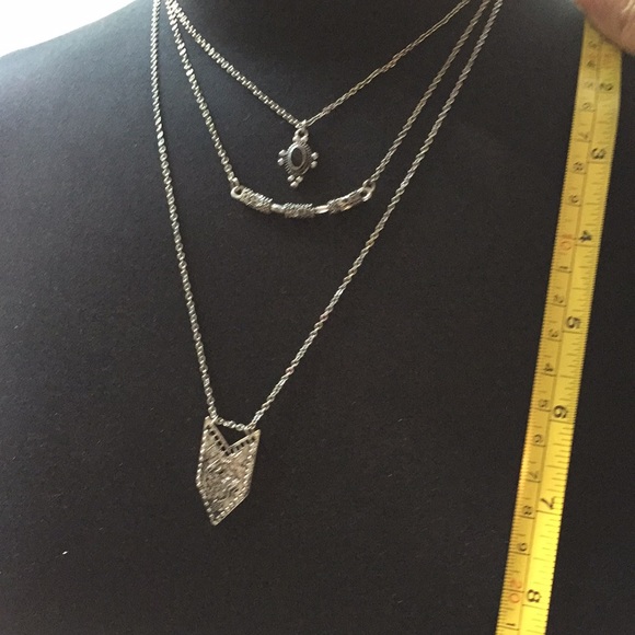 Set of 3 Stunning Silver-tone Necklaces - Picture 2 of 4